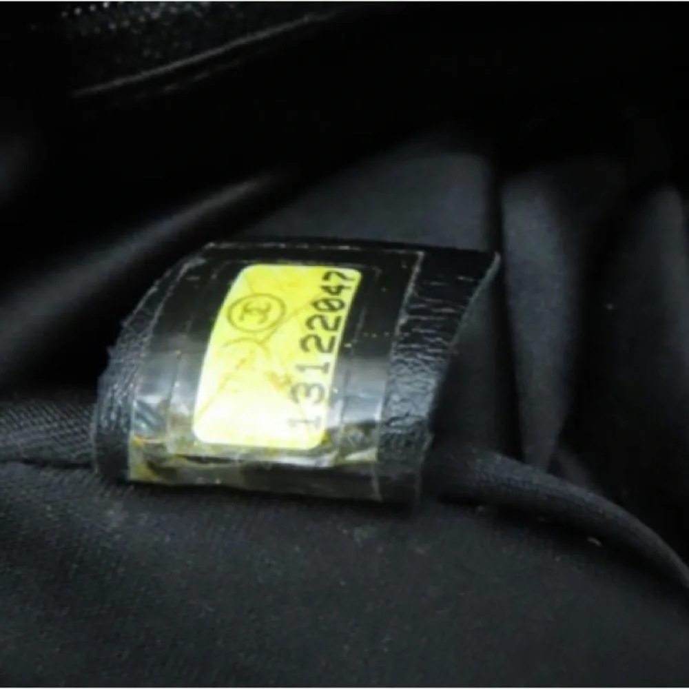 💎 CHANEL 💎 RARE CROISSANT ZIPPER CLOSURE REAL LEATHER - Picture 7 of 12